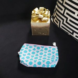 NWOT Clinique Makeup Bag